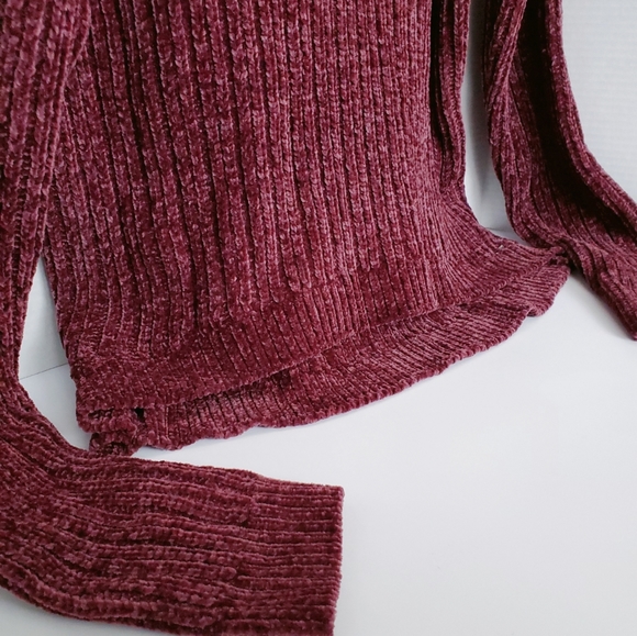 Sweater - Picture 4 of 6